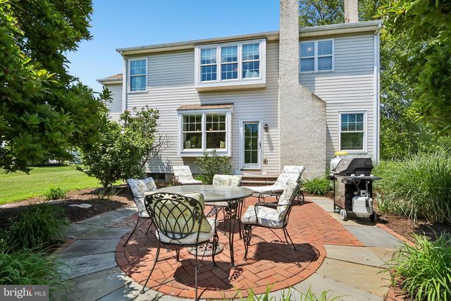 116 LONGWOOD CIR, Doylestown, PA 18901
