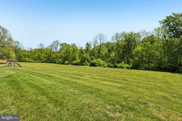 116 LONGWOOD CIR, Doylestown, PA 18901