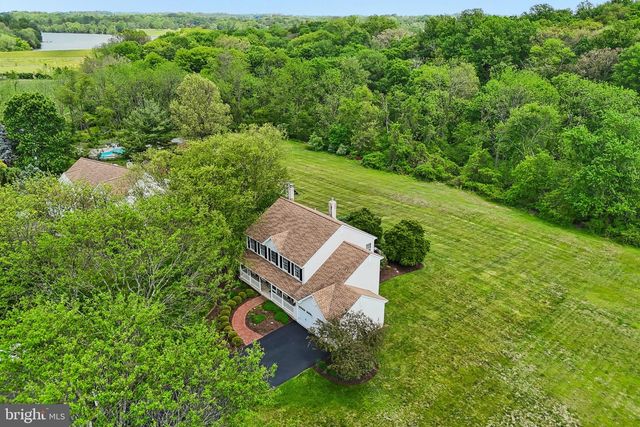 116 LONGWOOD CIR, Doylestown, PA 18901