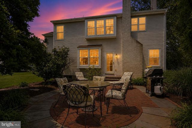 116 LONGWOOD CIR, Doylestown, PA 18901