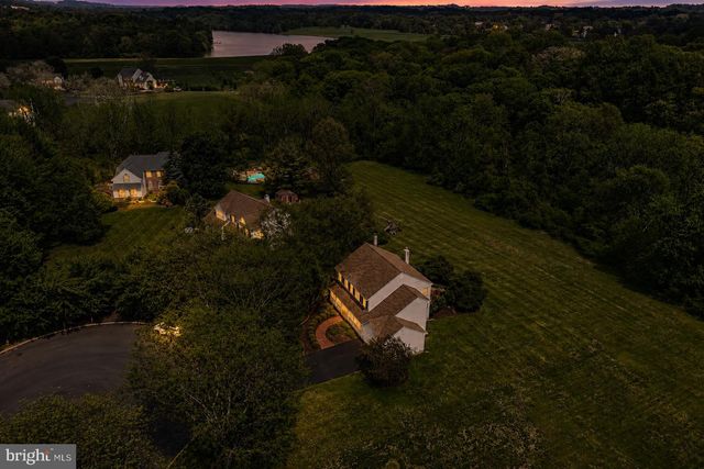 116 LONGWOOD CIR, Doylestown, PA 18901