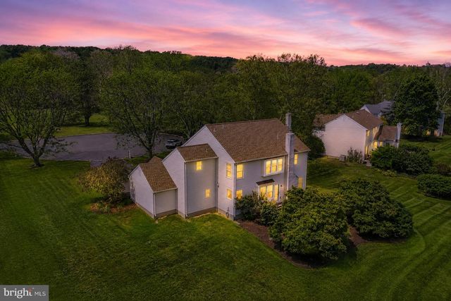 116 LONGWOOD CIR, Doylestown, PA 18901