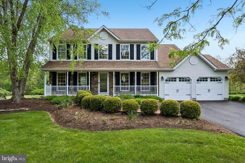 116 LONGWOOD CIR, Doylestown, PA 18901