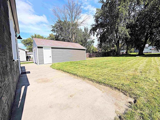 918 GRAND AVENUE, Little Chute, WI 54140