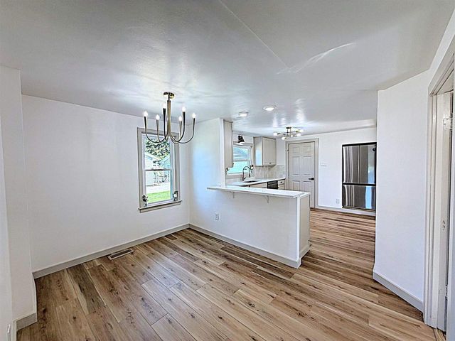 918 GRAND AVENUE, Little Chute, WI 54140