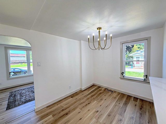 918 GRAND AVENUE, Little Chute, WI 54140