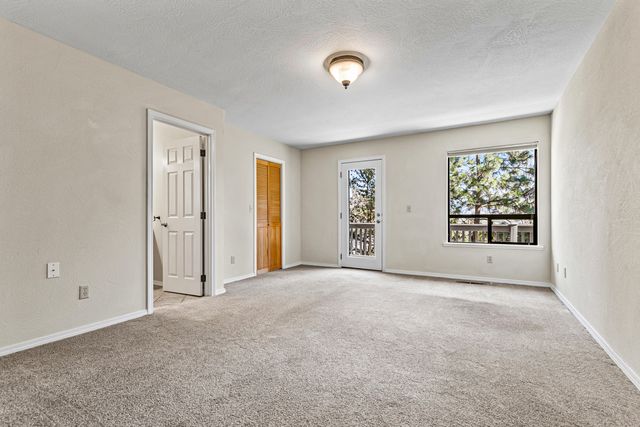 580 Weller Lane, Ashland, OR 97520