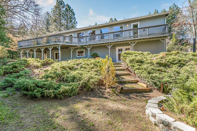 580 Weller Lane, Ashland, OR 97520
