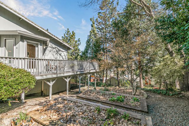 580 Weller Lane, Ashland, OR 97520