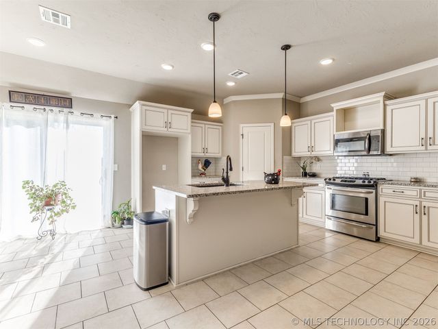 13659 S Quincy Street, Glenpool, OK 74033