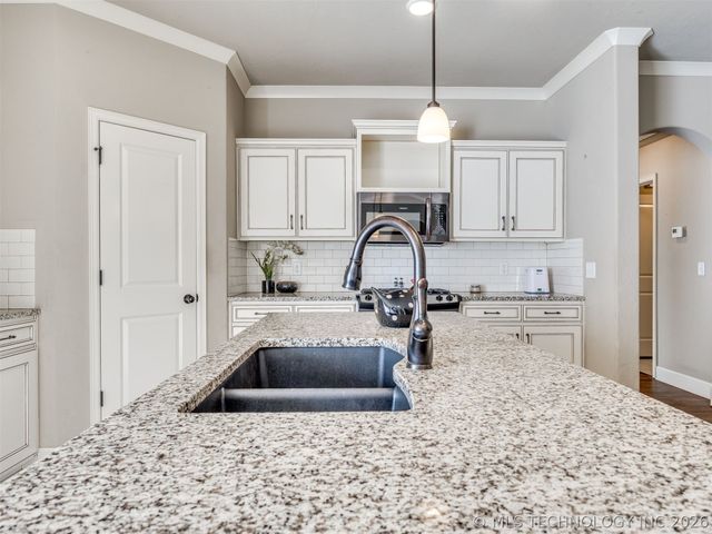 13659 S Quincy Street, Glenpool, OK 74033