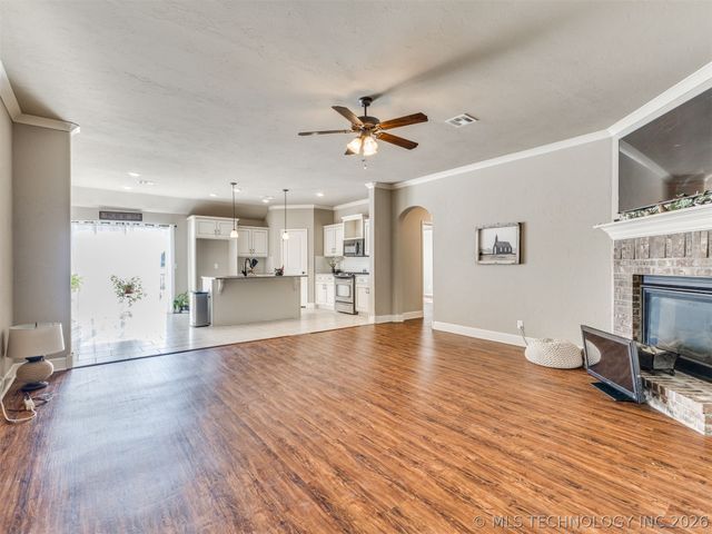 13659 S Quincy Street, Glenpool, OK 74033