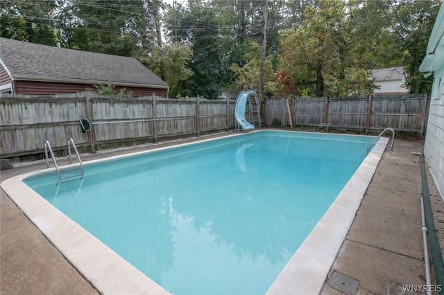 333 Brantwood Road, Amherst, NY 14226