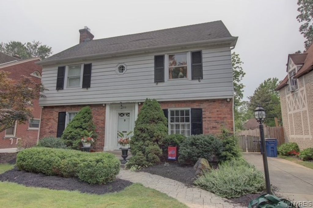 333 Brantwood Road, Amherst, NY 14226