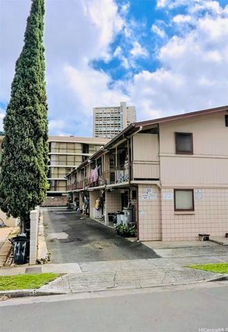 705 Hoawa Street, Honolulu, HI 96826