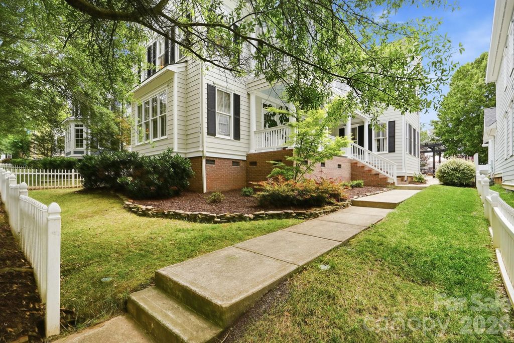 716 Shady Grove Crossing, Fort Mill, SC 29708