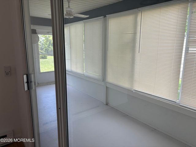 21 Newbury Row, Manchester, NJ 08759