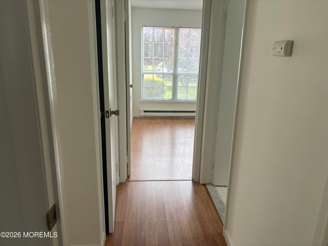 21 Newbury Row, Manchester, NJ 08759
