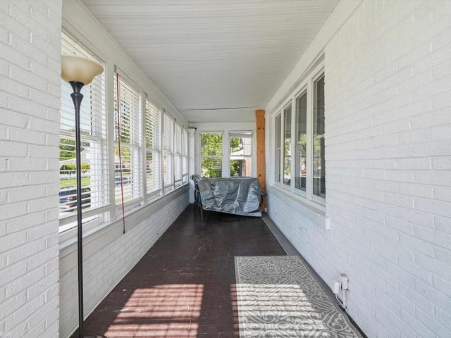 22823 Visnaw Street, Saint Clair Shores, MI 48081