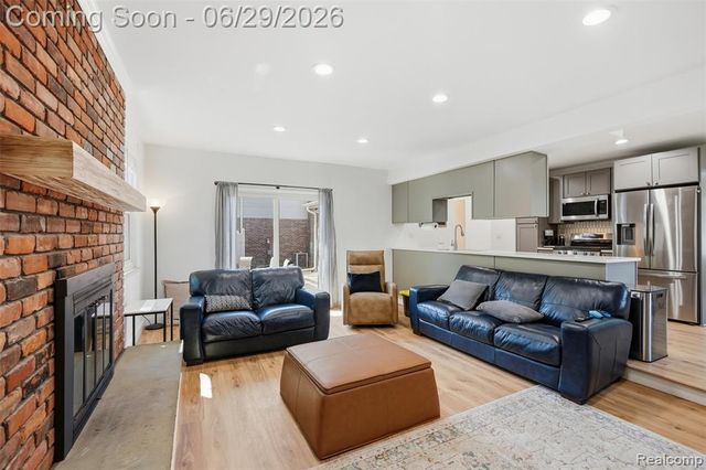 45179 Rudgate Road, Canton, MI 48188