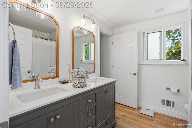 45179 Rudgate Road, Canton, MI 48188