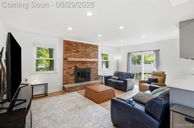 45179 Rudgate Road, Canton, MI 48188
