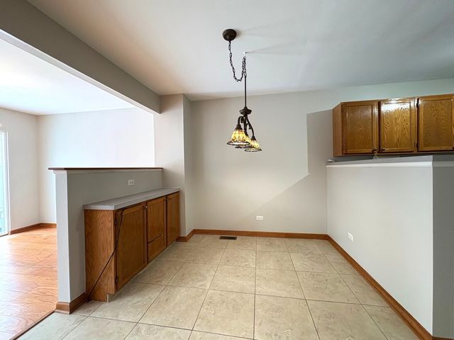 3804 Relstar Court, Naperville, IL 60564