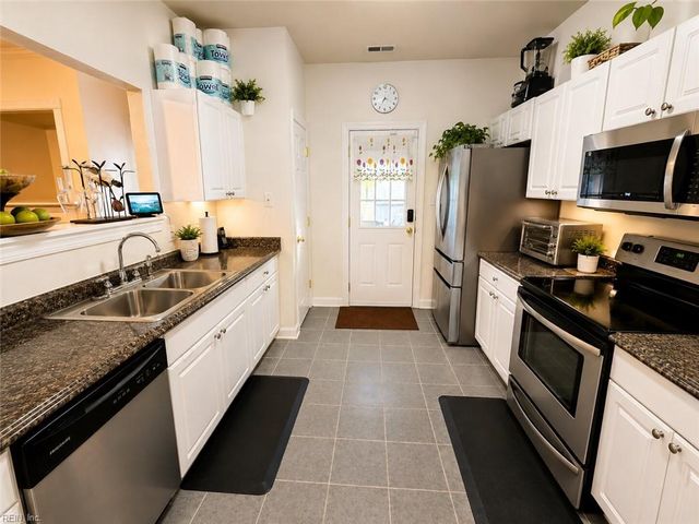 1731 Fisher AVE, Chesapeake, VA 23320