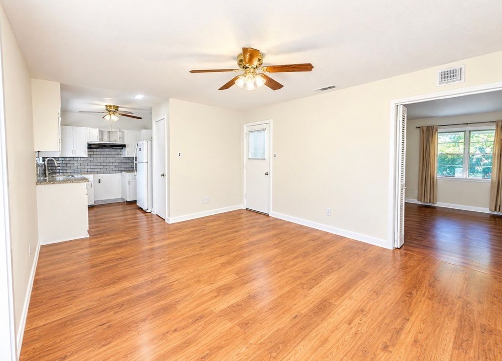 1112 Paula Drive, Arlington, TX 76012 — photo 4