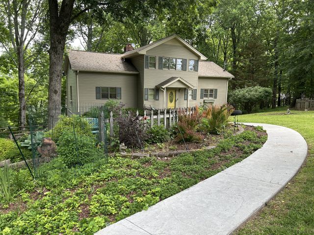 331 Huffman Park Rd, Lynchburg, TN 37352
