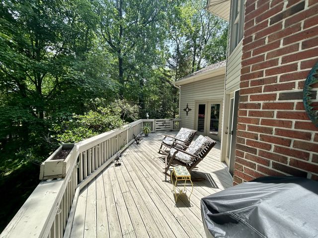 331 Huffman Park Rd, Lynchburg, TN 37352