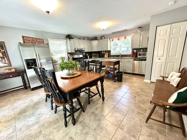 331 Huffman Park Rd, Lynchburg, TN 37352
