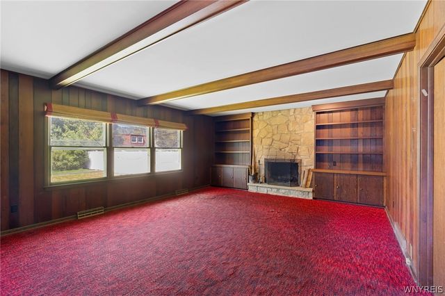 200 Foxpoint West, Amherst, NY 14221