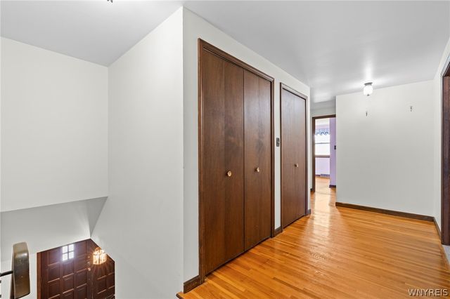 200 Foxpoint West, Amherst, NY 14221