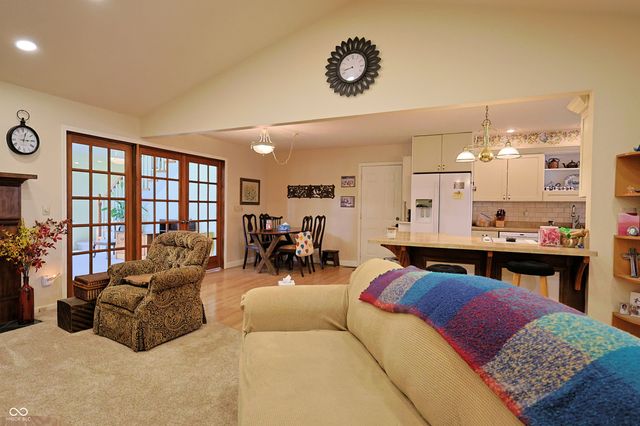 711 Laura Lane, Sweetser, IN 46987