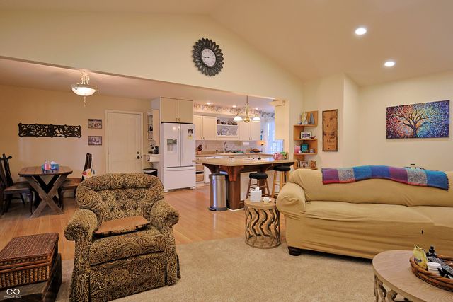 711 Laura Lane, Sweetser, IN 46987