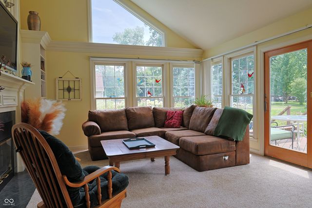 711 Laura Lane, Sweetser, IN 46987