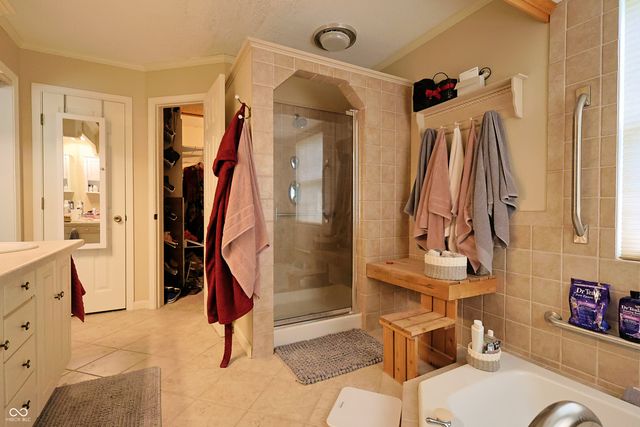 711 Laura Lane, Sweetser, IN 46987