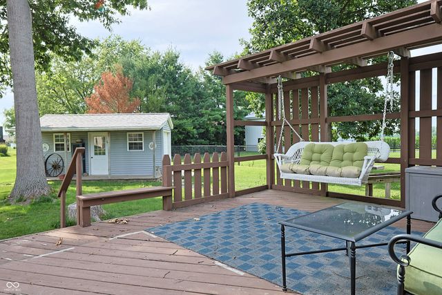711 Laura Lane, Sweetser, IN 46987