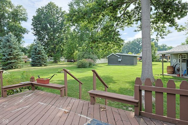 711 Laura Lane, Sweetser, IN 46987