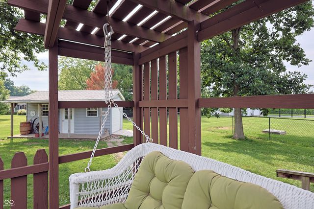 711 Laura Lane, Sweetser, IN 46987