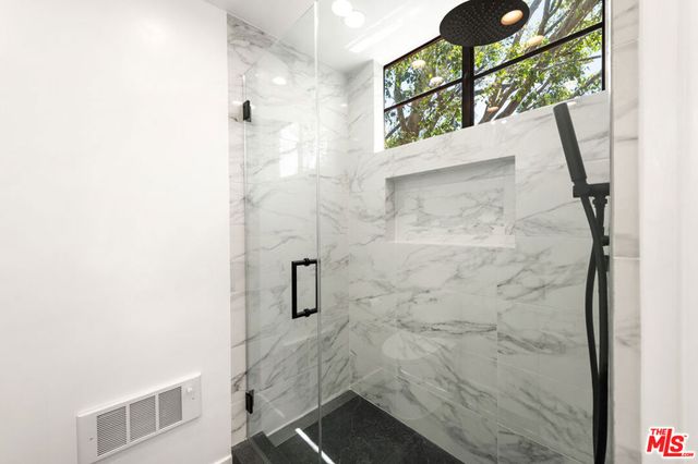 29233 Heathercliff Road 4, Malibu, CA 90265