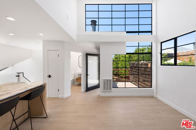 29233 Heathercliff Road 4, Malibu, CA 90265