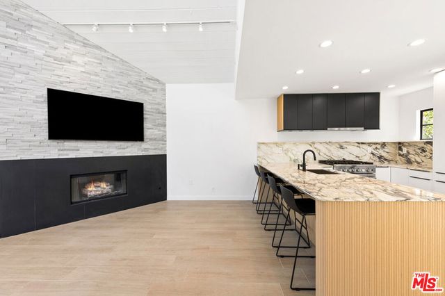 29233 Heathercliff Road 4, Malibu, CA 90265