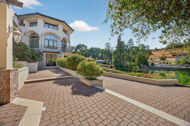2155 Salmon Valley Ln, El Dorado Hills, CA 95762