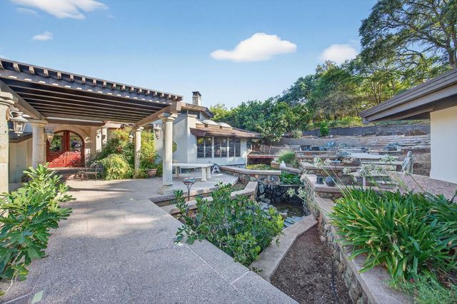 2155 Salmon Valley Ln, El Dorado Hills, CA 95762