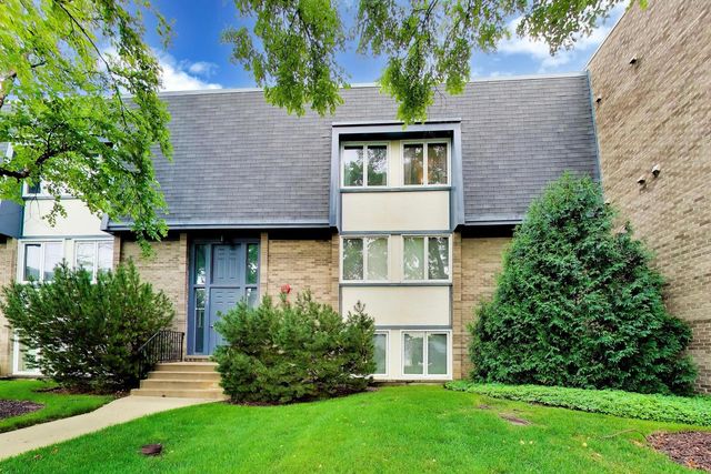 2017 Ammer Ridge Court 302, Glenview, IL 60025