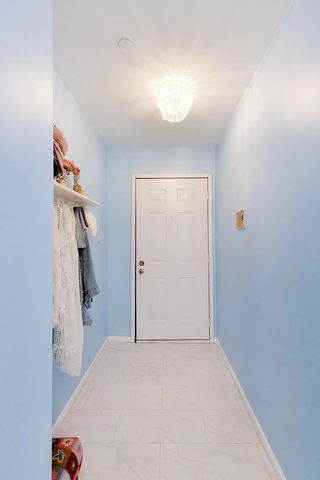 2017 Ammer Ridge Court 302, Glenview, IL 60025