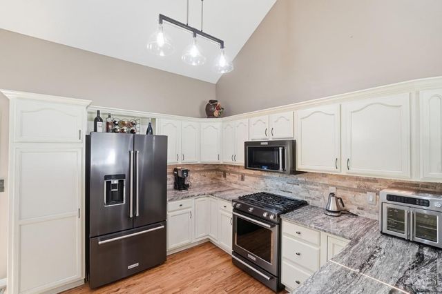 829 Hamlin Drive, Hamilton Twp, OH 45039