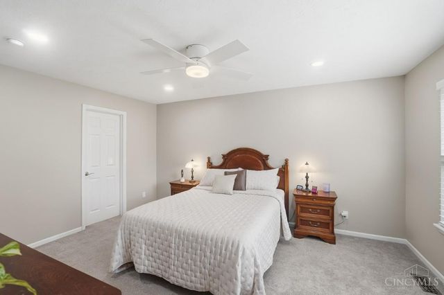 829 Hamlin Drive, Hamilton Twp, OH 45039